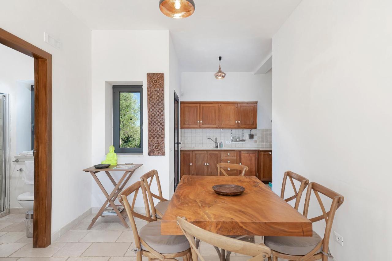 Cisternino Villa In Olive Groove Exteriér fotografie